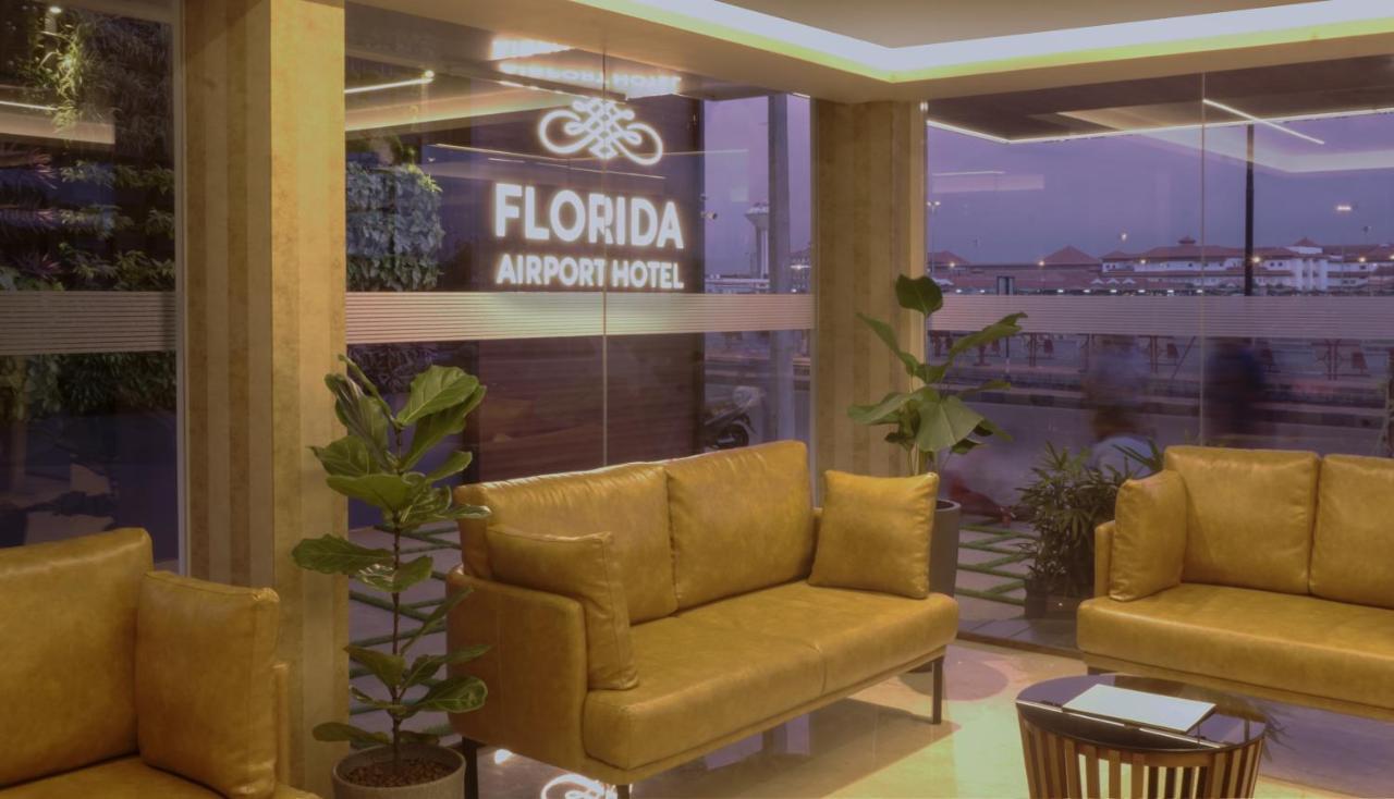 נדומבסרי Florida Airport Hotel Kochi מראה חיצוני תמונה