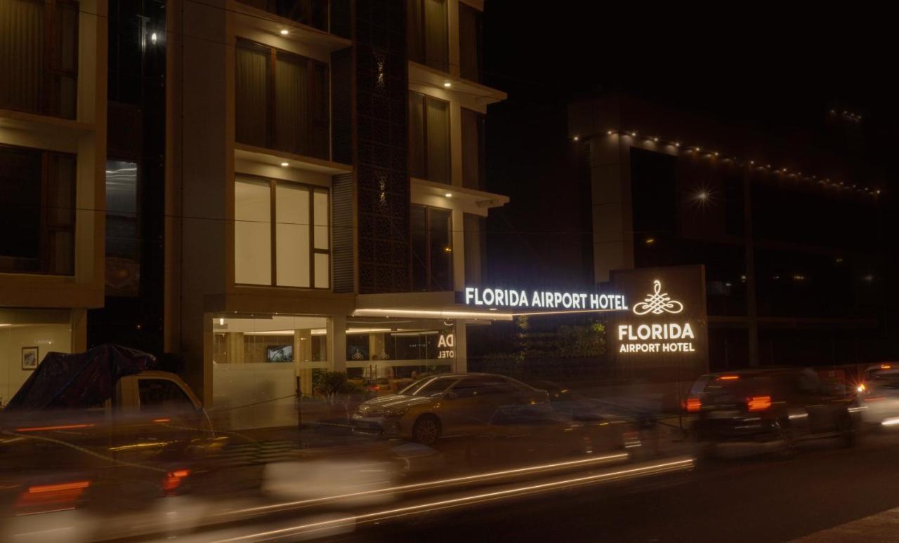 נדומבסרי Florida Airport Hotel Kochi מראה חיצוני תמונה